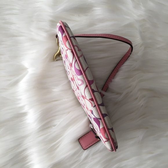 {Coach} Wristlet - Picture 5 of 6